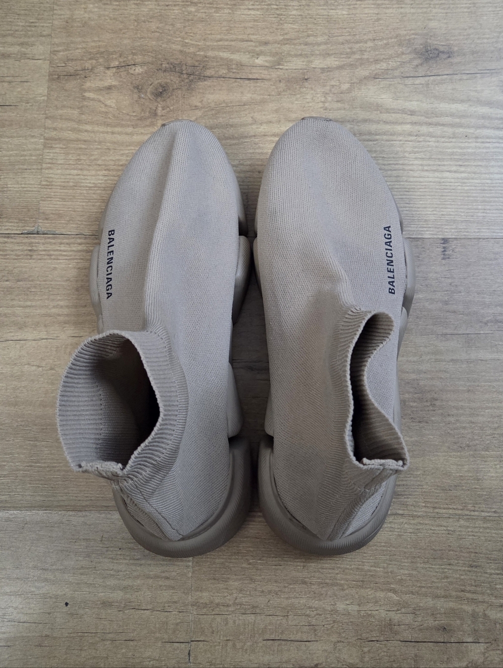 BALENCIAGA Taupe Speed 2.0 Sneakers - Picture 11 of 16